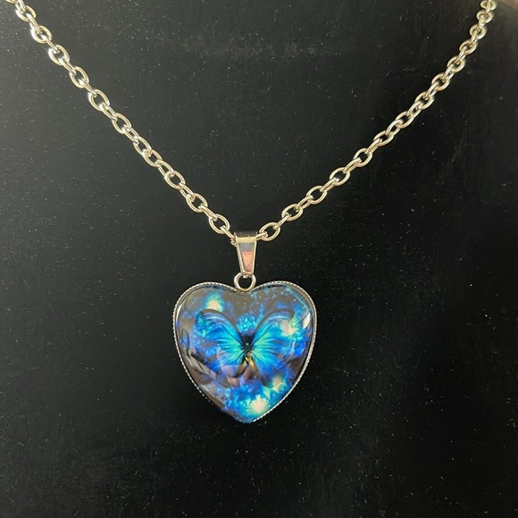 Heart Shaped Butterfly Necklace Pendant - Picture 2 of 7